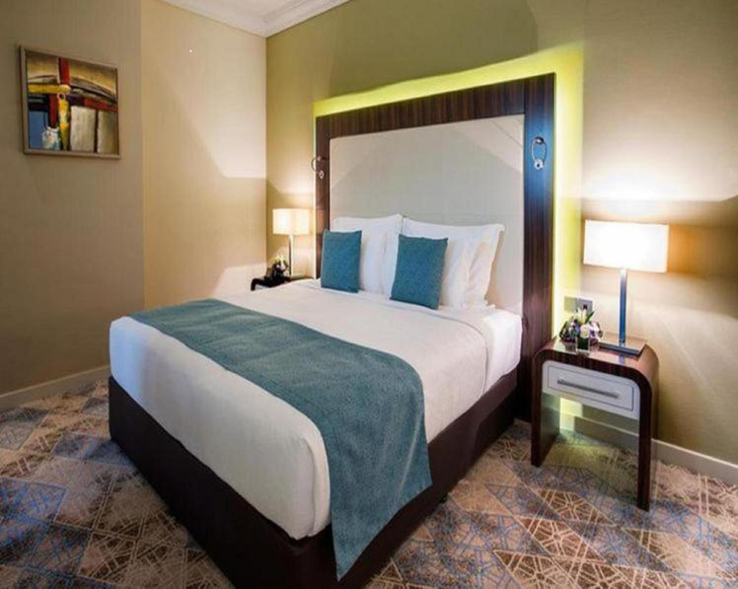 Hotel Linda Suites Near International Airport By La Casa New Delhi Buitenkant foto